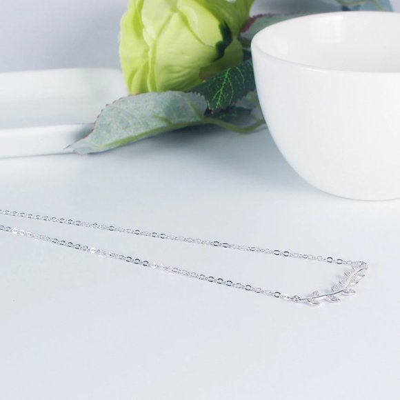 NEW 925 Sterling Silver  Leaves Necklaces - Picture 3 of 5